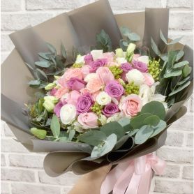 Dauphine - 20 Pink and Purple Roses Bouquet